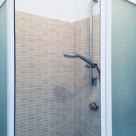 Con Giardino A 100 Metri Dal Mare Apartman